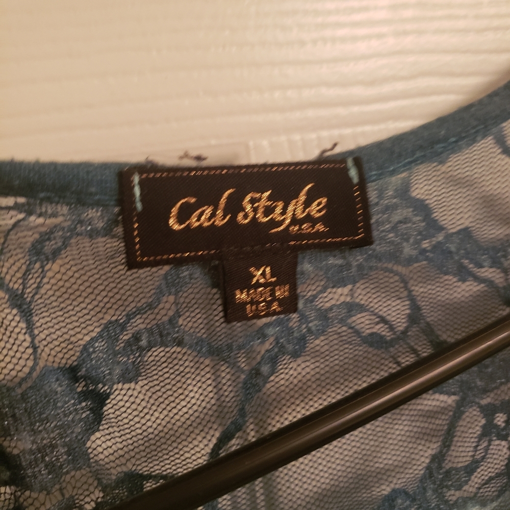 Tunic - Picture 2 of 2